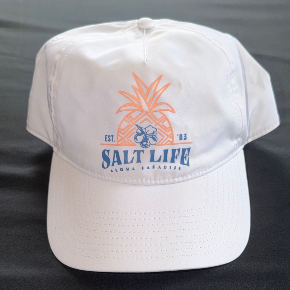 Lightweight Salt Life baseball hat - white with peach and blue pineapple design